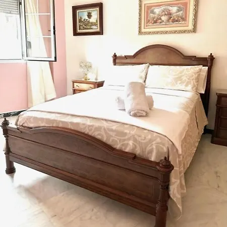 Apartment Claudio Marcelo, 1 *